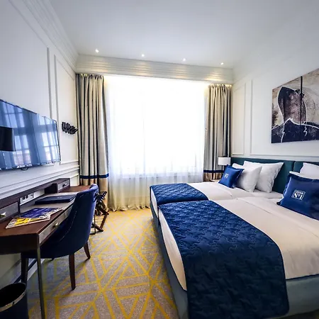 Centar No.1 Hotel 4*