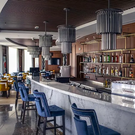 מלון Centar No.1 4*