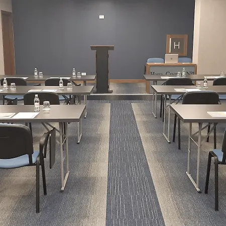 Centar No.1 מלון בלגרד