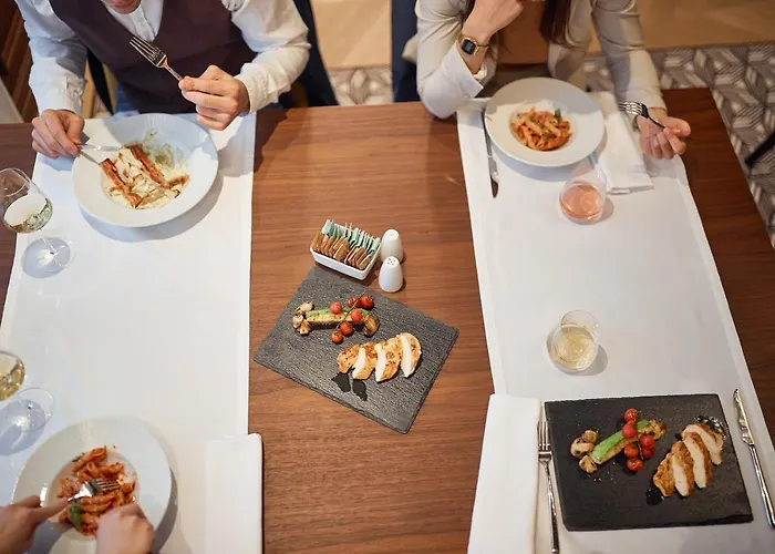 Centar No.1 Hotel 4*